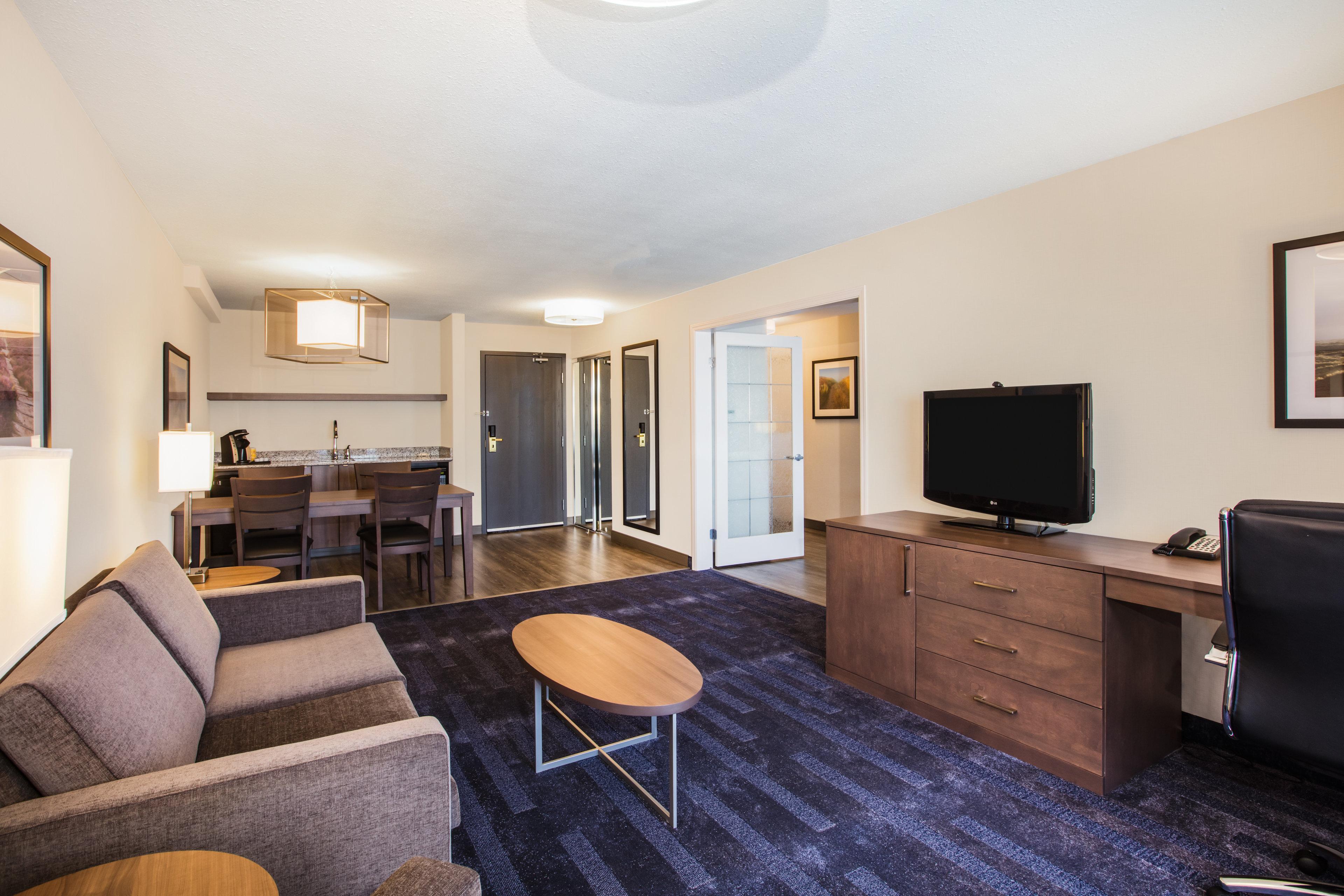 Holiday Inn & Suites Grande Prairie By Ihg Esterno foto